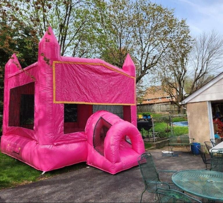 Images Mr. Moonbounce LLC.