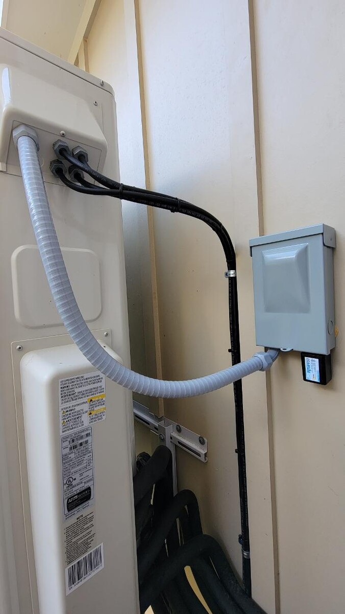 Images TUCK AIR, LLC