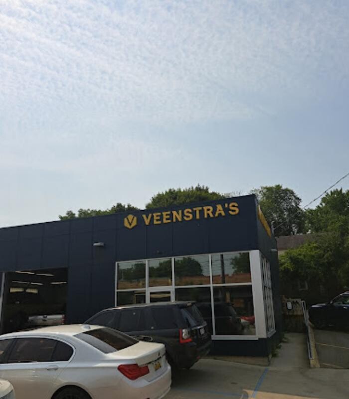 Images Veenstra's Garage