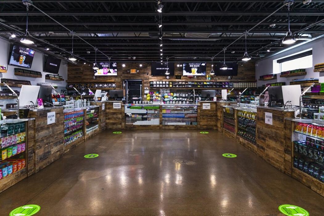 Images House of Dank Recreational Cannabis - 8 Mile