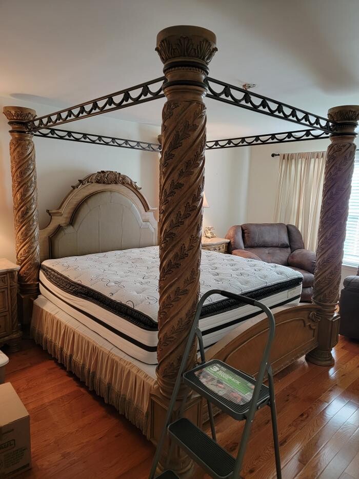 Images MR. MOVING LLC