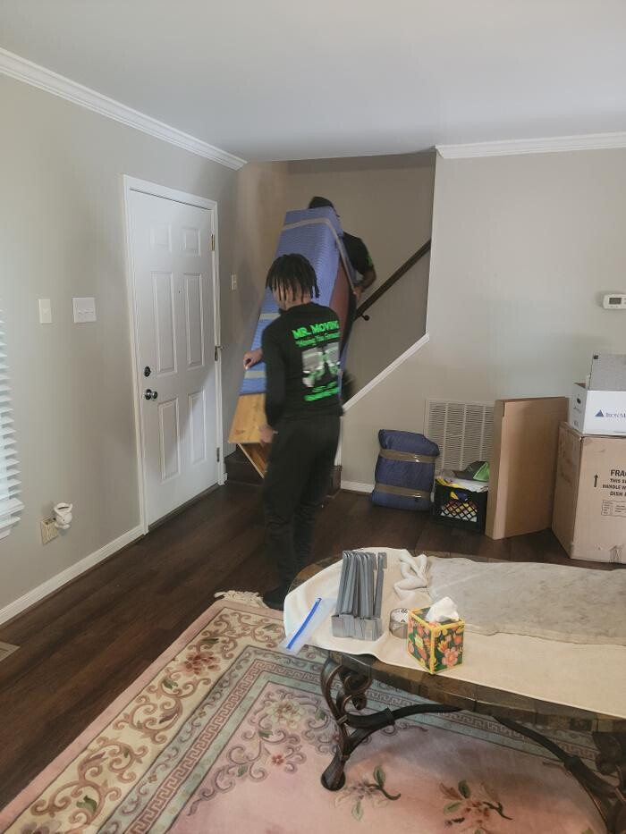 Images MR. MOVING LLC