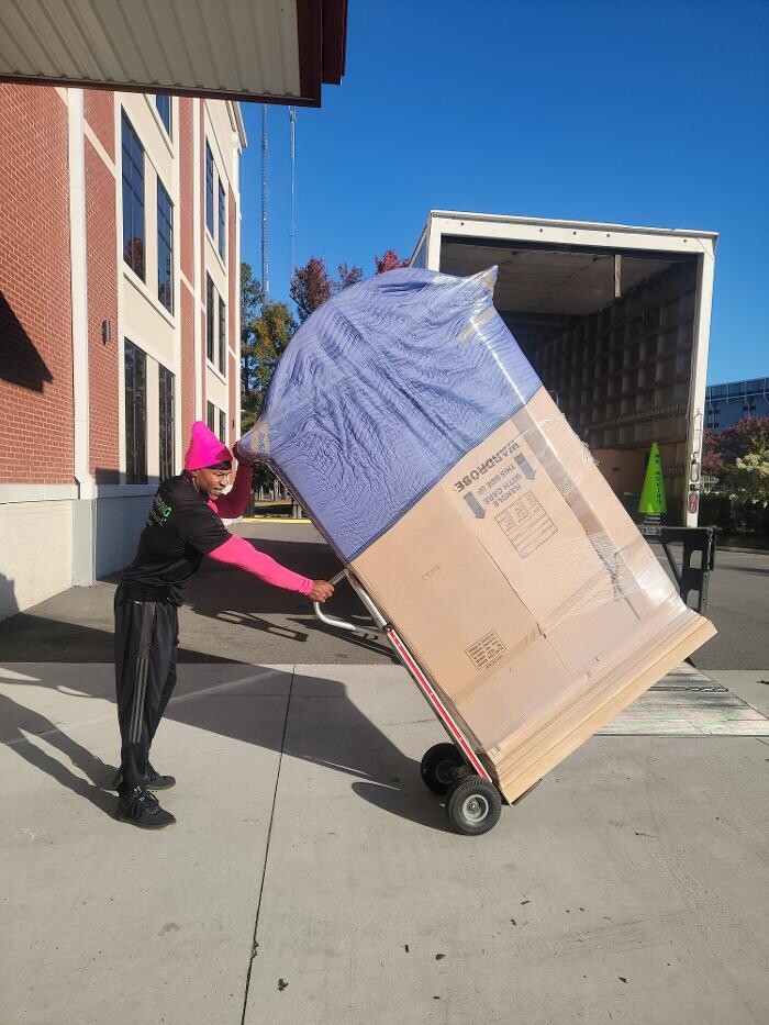 Images MR. MOVING LLC