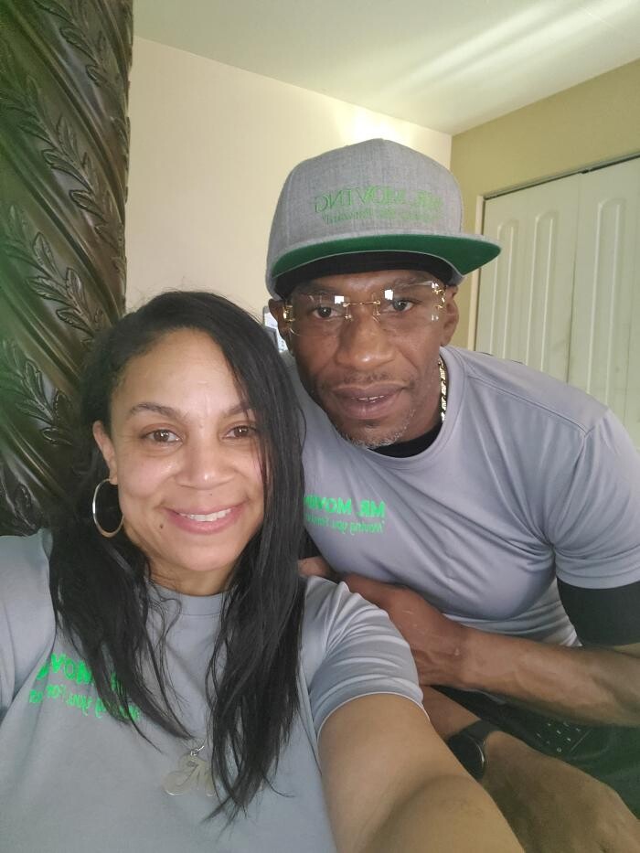 Images MR. MOVING LLC