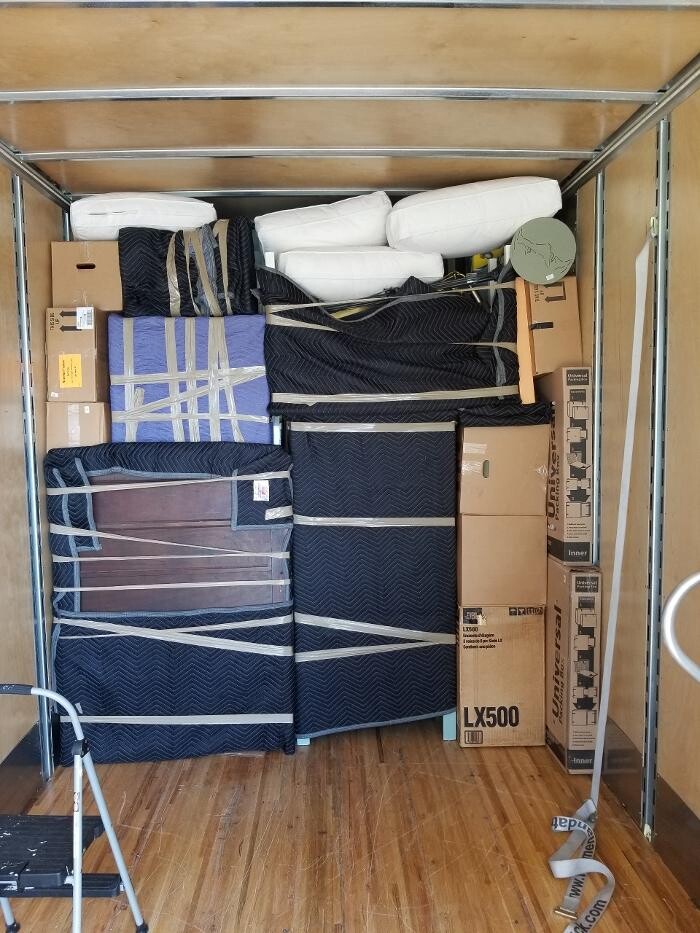 Images MR. MOVING LLC