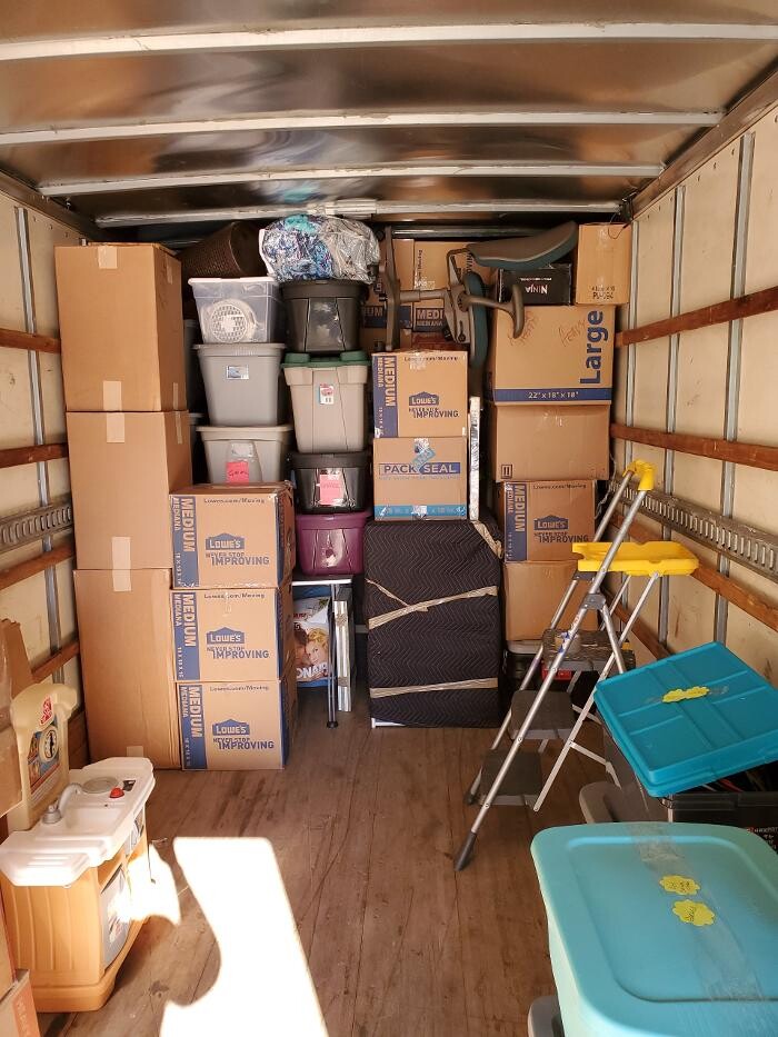 Images MR. MOVING LLC