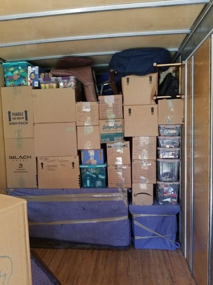 Images MR. MOVING LLC