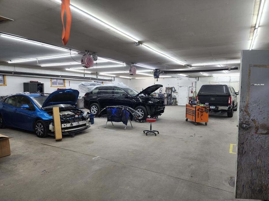 Images Viking Blvd Auto Body