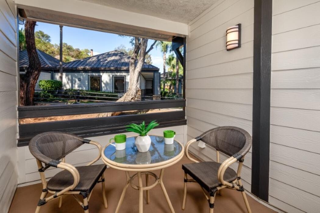 Images Artisan Laguna Beach