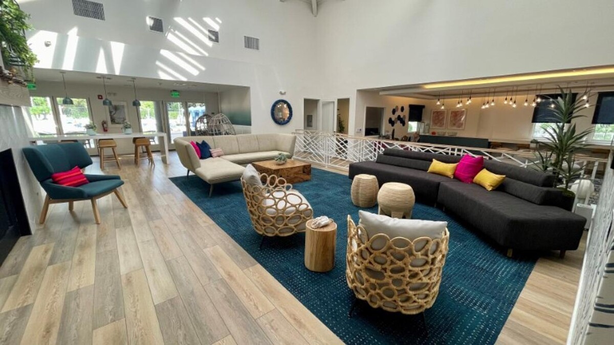 Images Artisan Laguna Beach