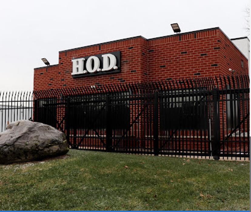 Images House of Dank Recreational Cannabis - Center Line