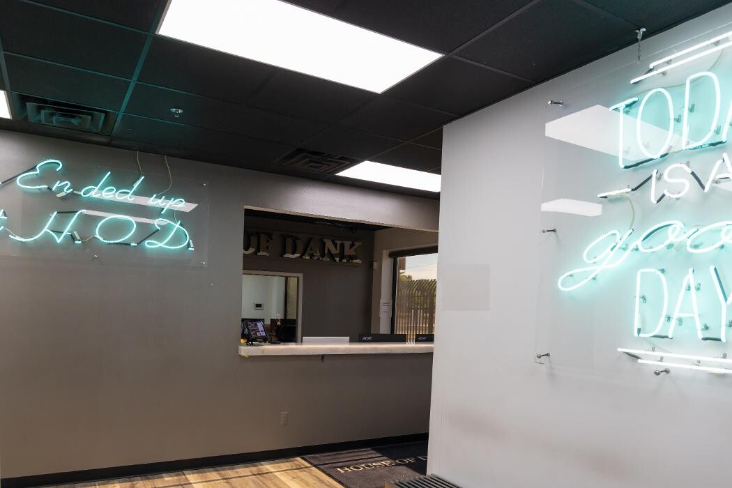 Images House of Dank Recreational Cannabis - Center Line
