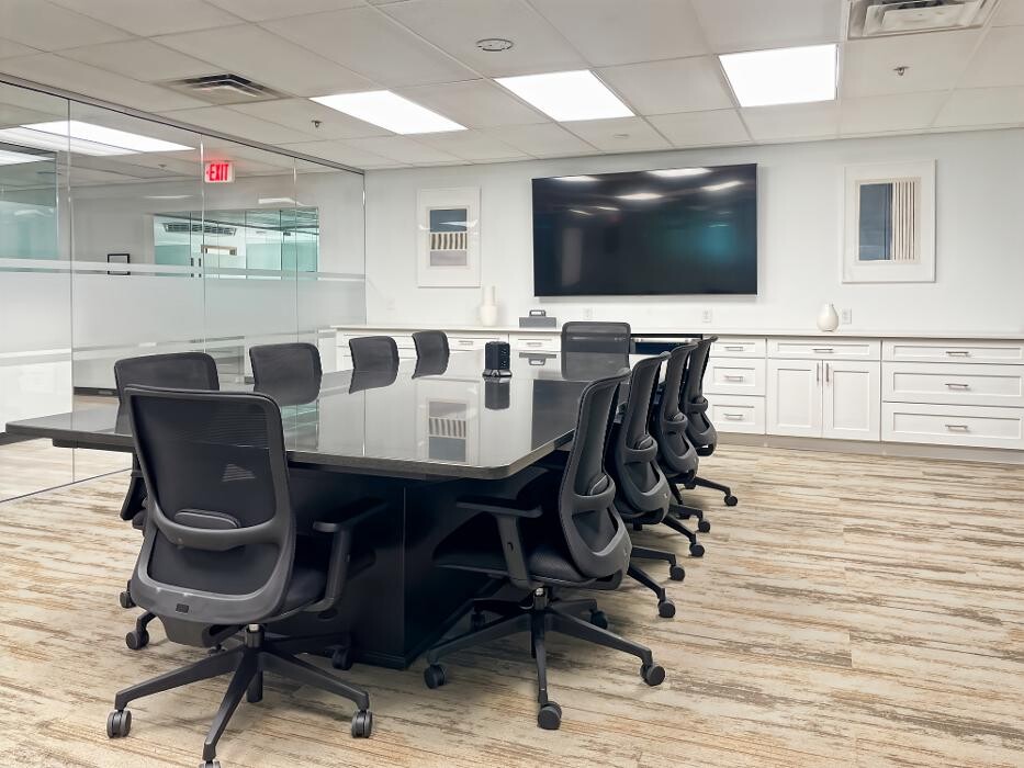 Images Regus Industrial Dr