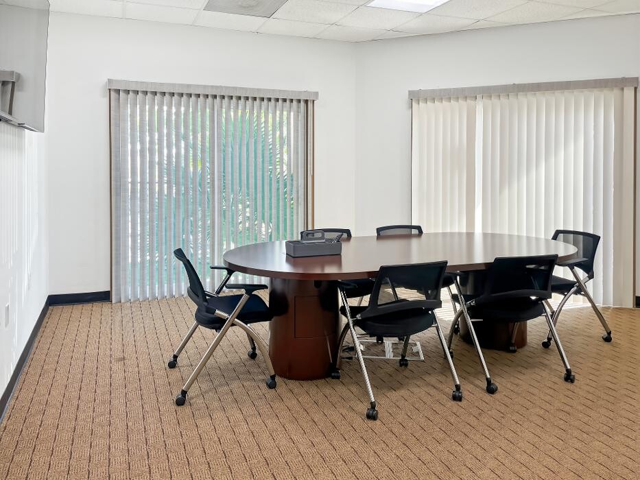 Images Regus Industrial Dr