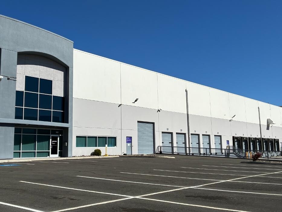 Images Reno - 3PL commercial depot