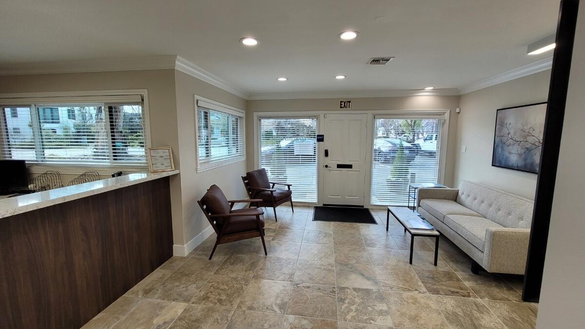 Images Duggan's Serra Burlingame