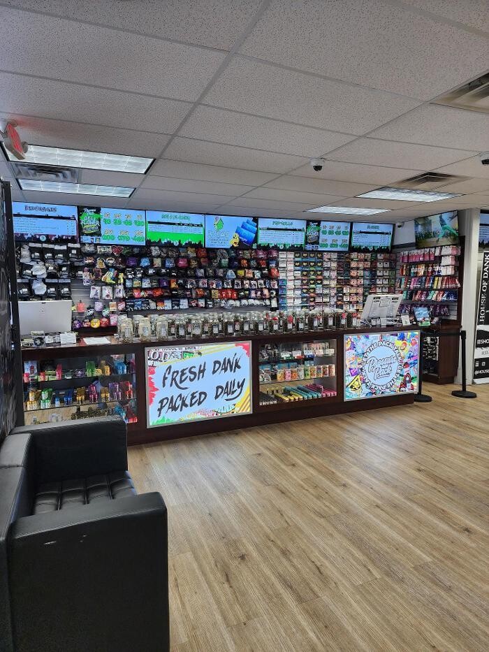 Images House of Dank Recreational Cannabis - Lapeer