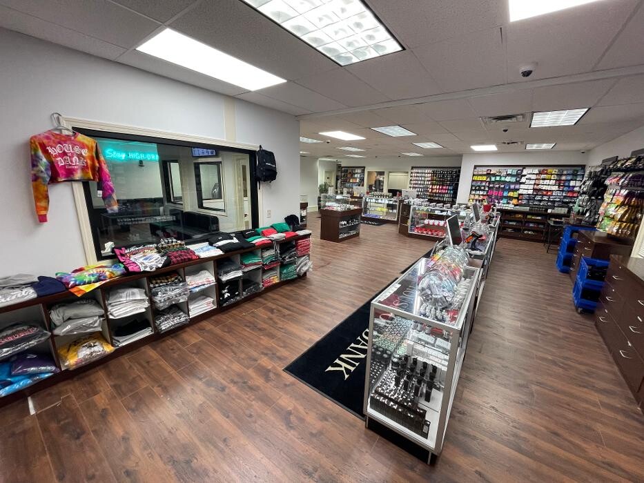 Images House of Dank Recreational Cannabis - Lapeer