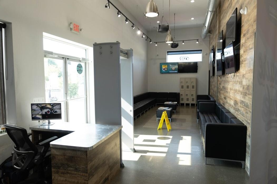 Images House of Dank Recreational Cannabis - Fort St.