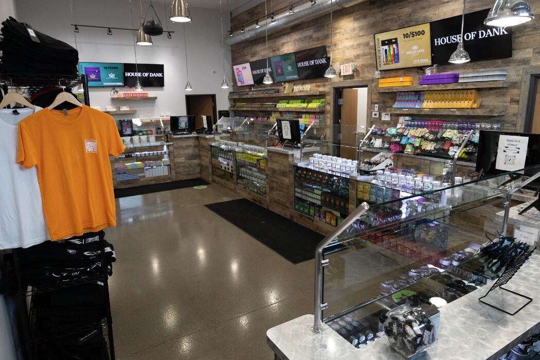 Images House of Dank Recreational Cannabis - Fort St.