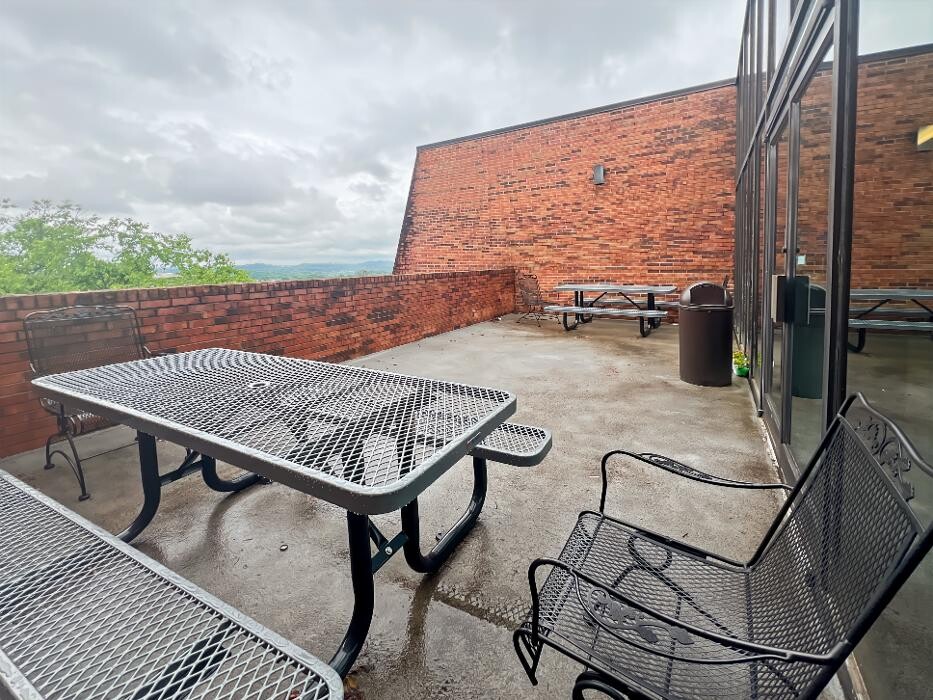 Images Regus Valley View