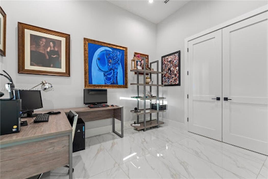 Images Casabella Miami Realty