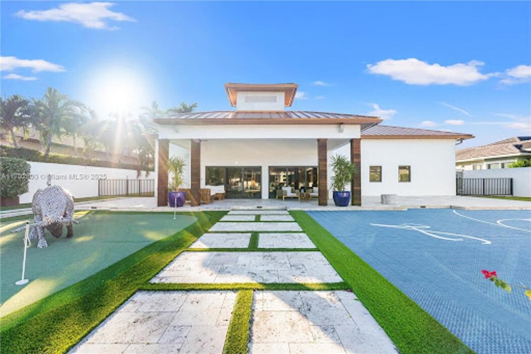 Images Casabella Miami Realty