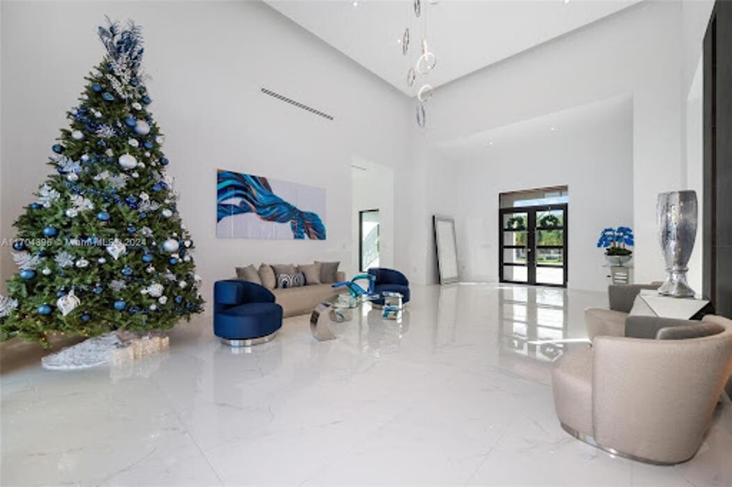 Images Casabella Miami Realty