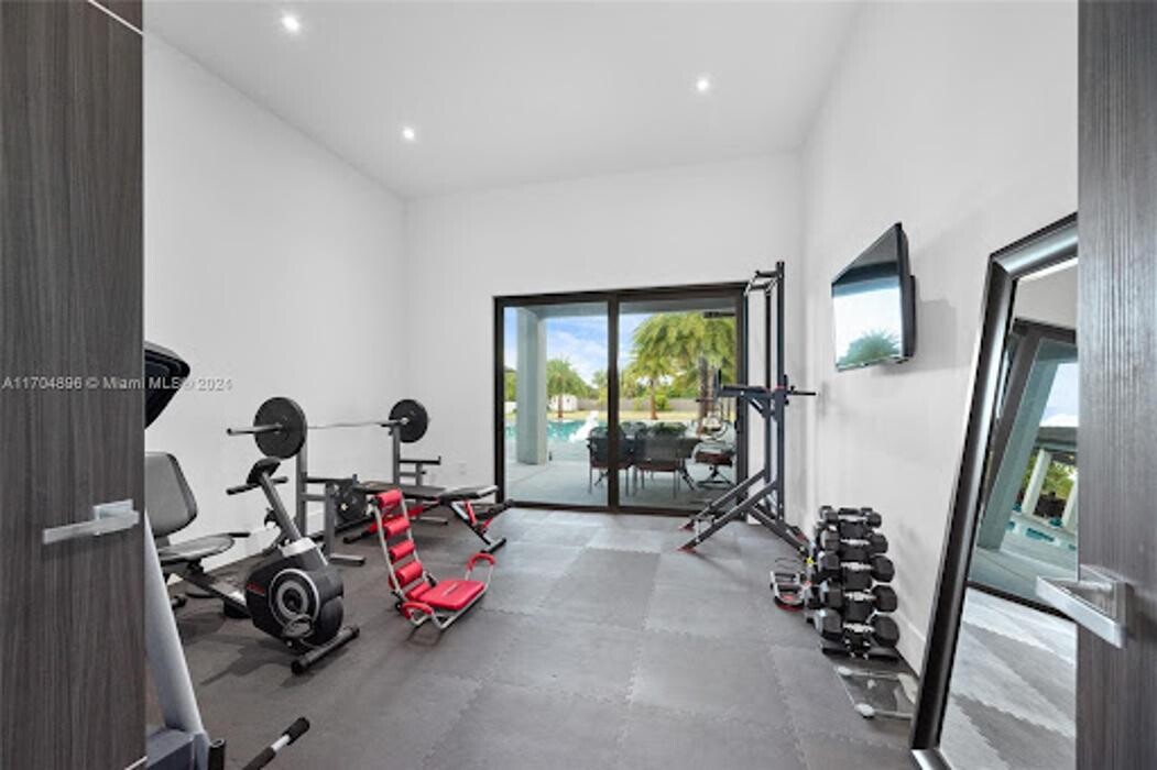 Images Casabella Miami Realty