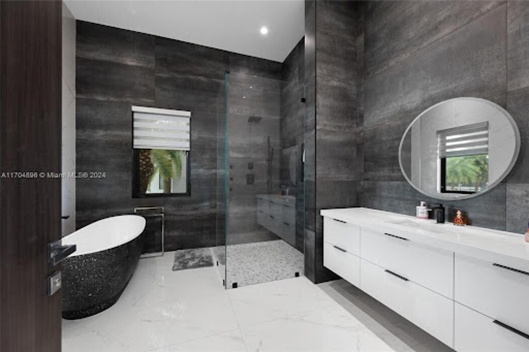 Images Casabella Miami Realty