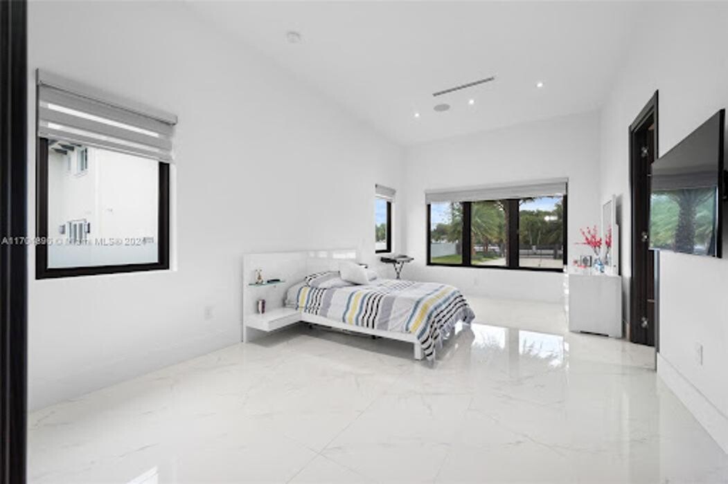 Images Casabella Miami Realty