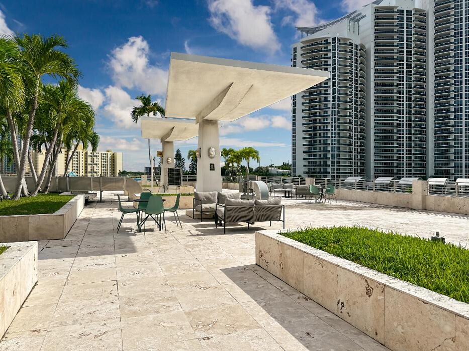 Images Spaces South Beach