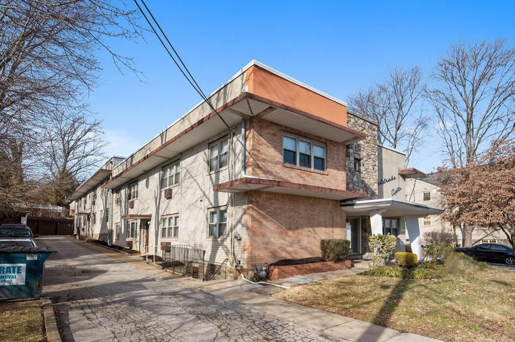 Images Sheldrake Apartments