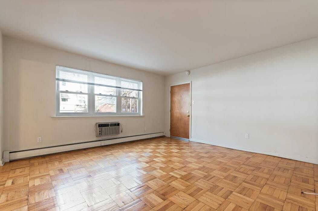 Images Sheldrake Apartments