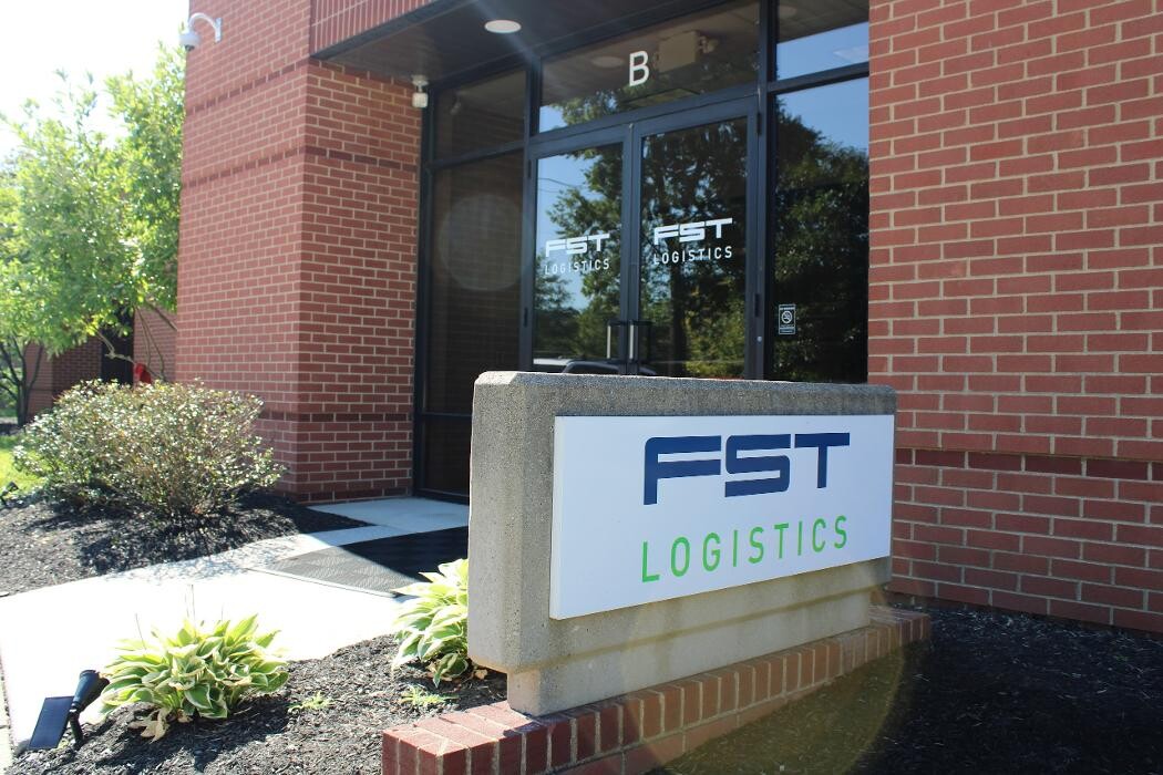 Images FST Logistics