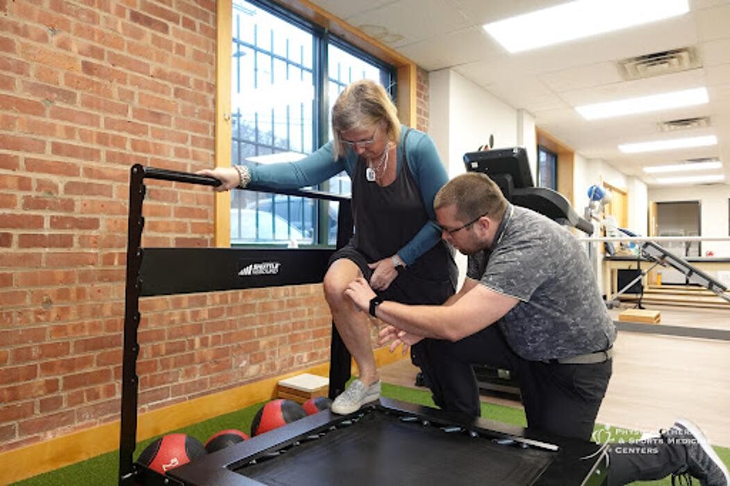 Images PTSMC Branford (Physical Therapy & Sports Medicine Centers)
