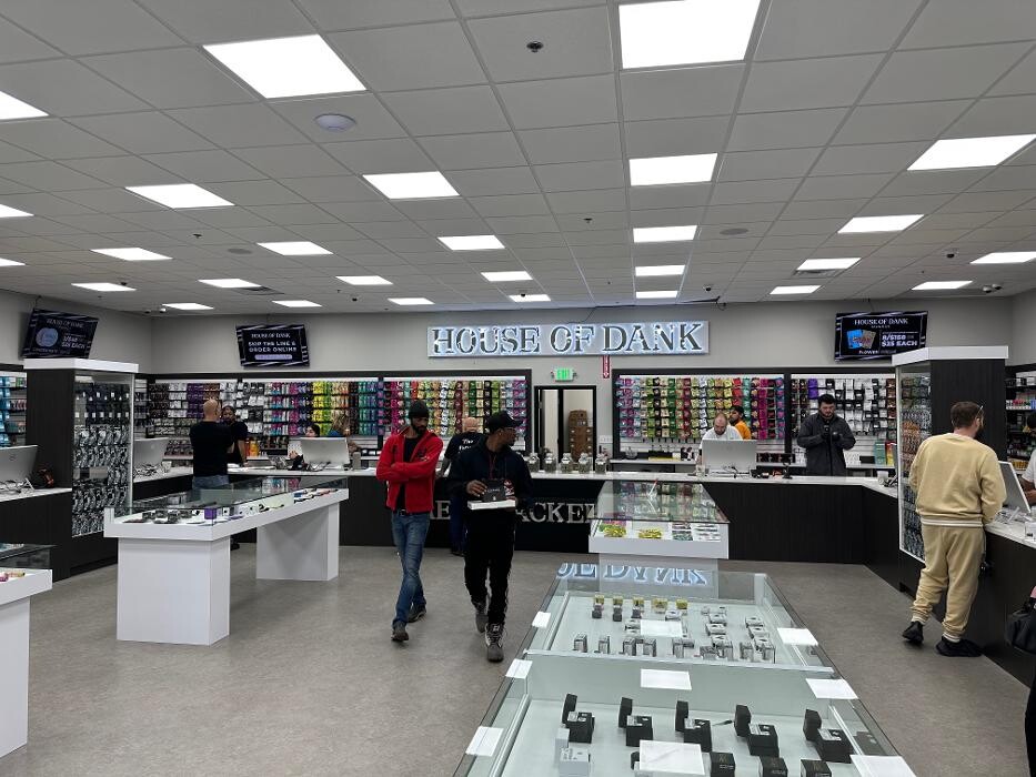 Images House of Dank Recreational Cannabis - Monroe