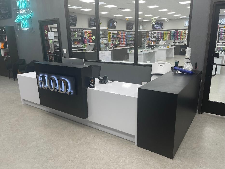 Images House of Dank Recreational Cannabis - Monroe