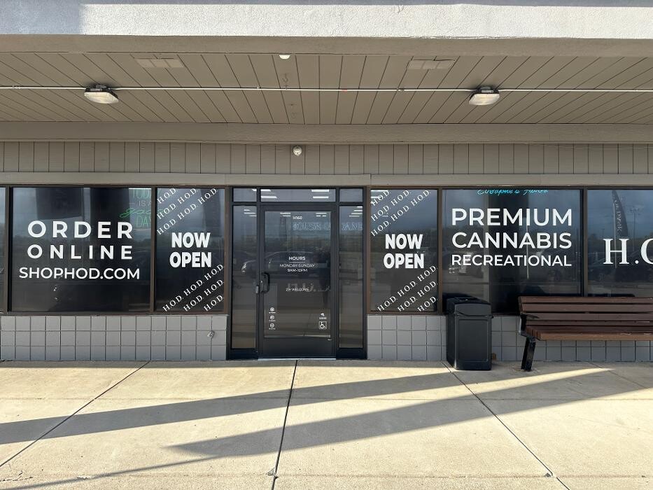 Images House of Dank Recreational Cannabis - Monroe
