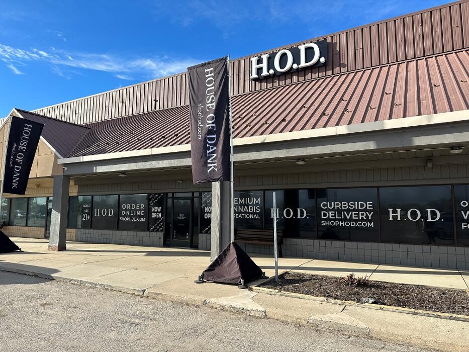 Images House of Dank Recreational Cannabis - Monroe