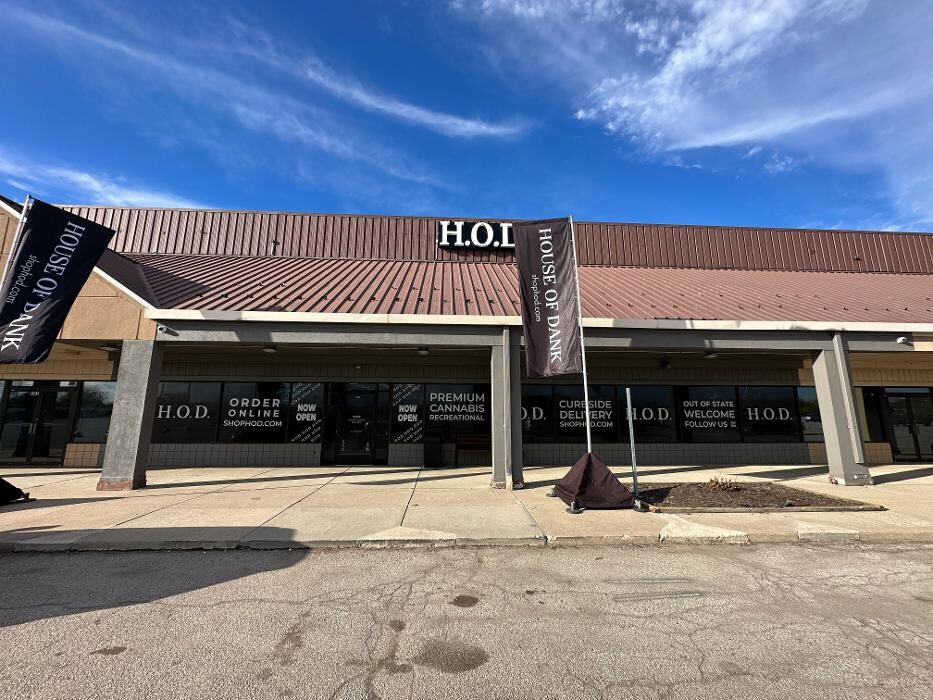 Images House of Dank Recreational Cannabis - Monroe