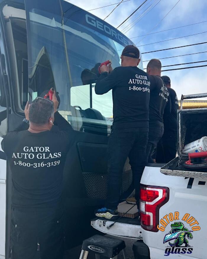 Images Gator Auto Glass