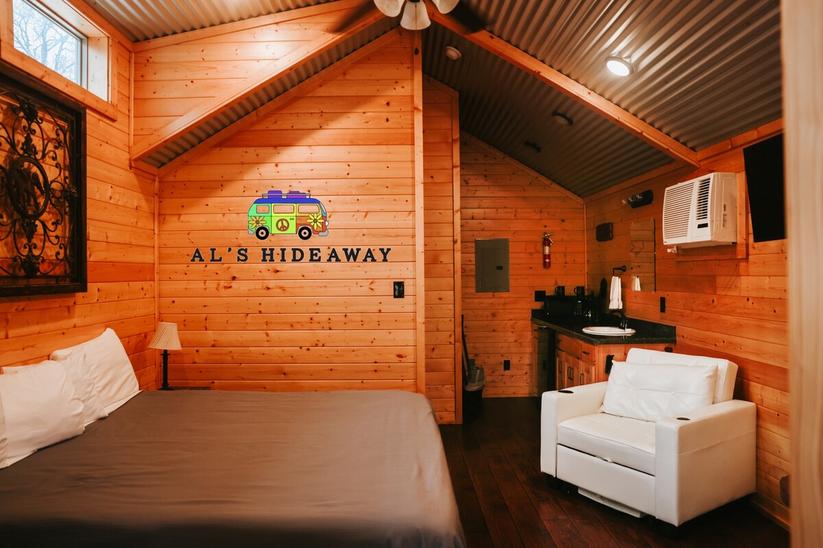 Al's Hideaway Campground Logo