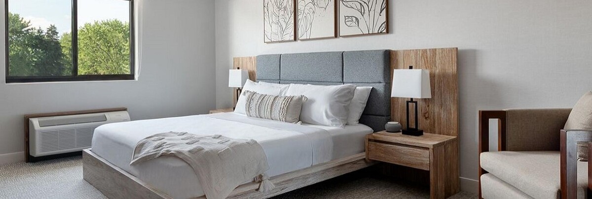 Images The Wave at Marblehead