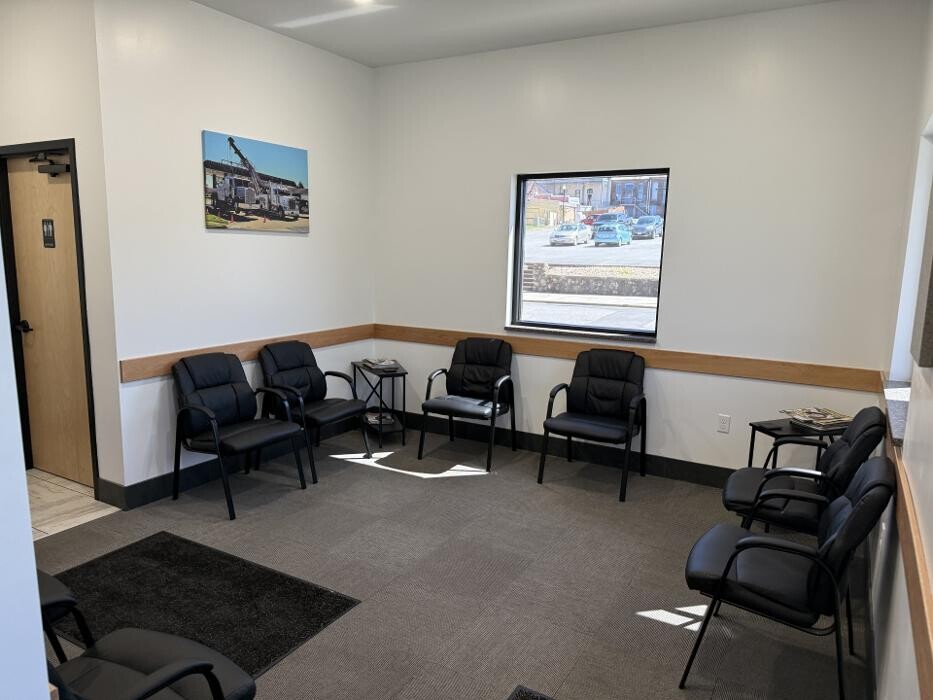 Images Gary's Tire & Automotive