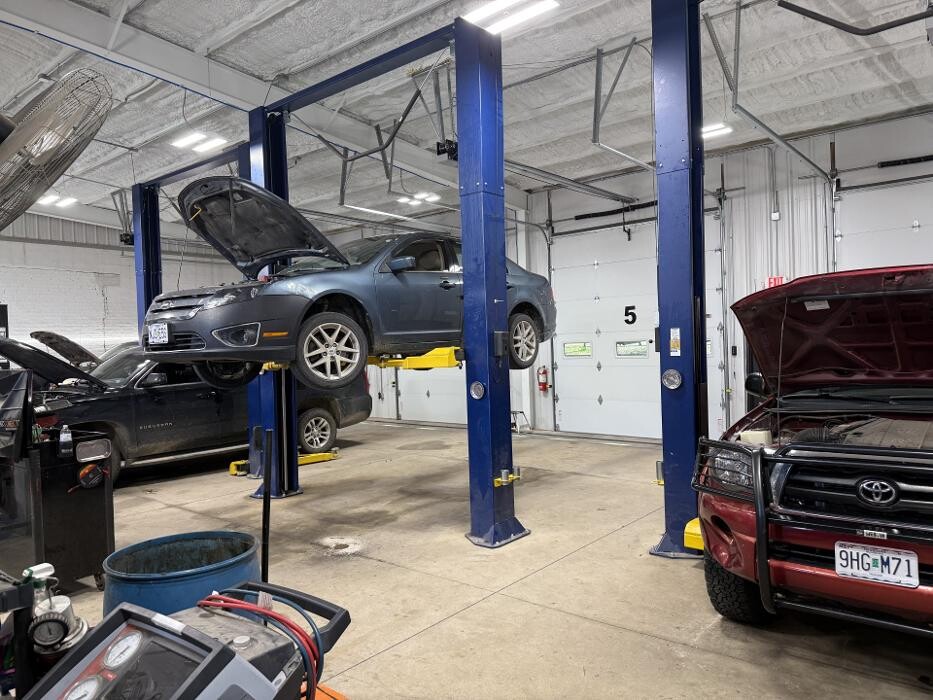 Images Gary's Tire & Automotive