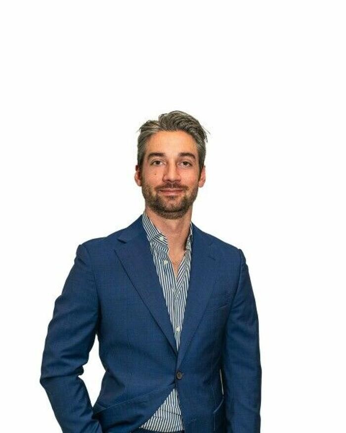 Images Anthony Robles - Luxury Real Estate | Christie's Southern California | The Leonard R Group