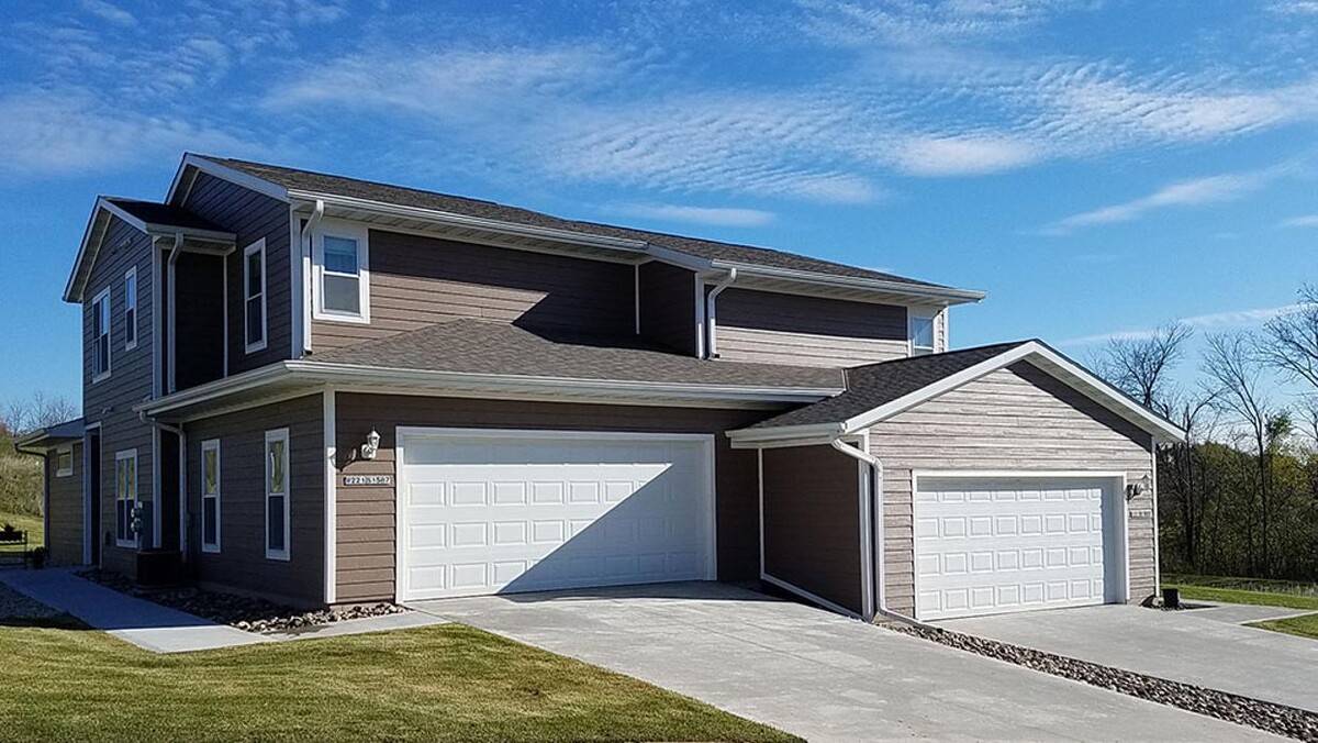 Images Overlook Townhomes
