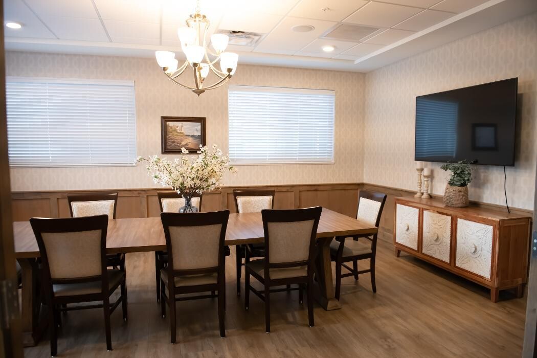 Images Whisper Cove Assisted Living and Memory Care