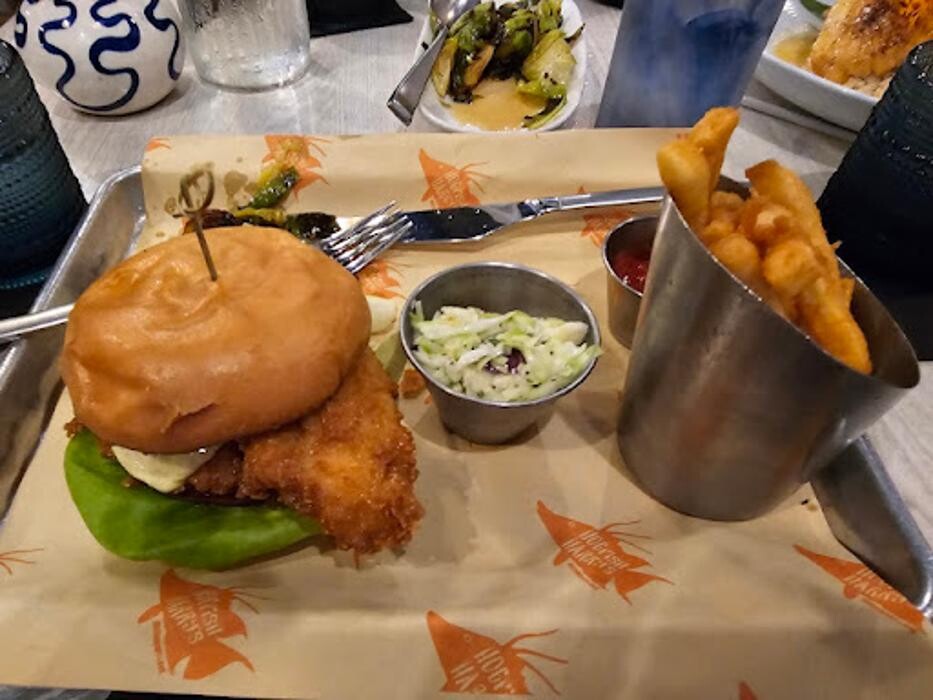 Images Hogfish Harry's Restaurant + Bar